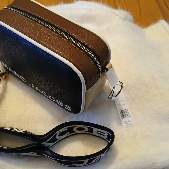 Marc Jacobs Black, Tan And Cream Crossbody Bag NWT - Picture 4 of 7